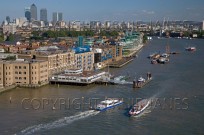 Canary Wharfe River Thames East London UK Septembe (EAJ009778)